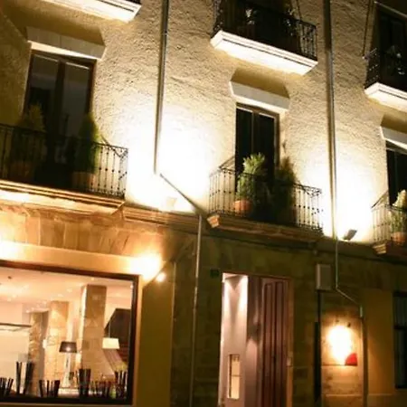 Hotel Fuentenueva 4*