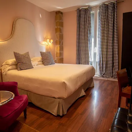 Hotel Fuentenueva 4*